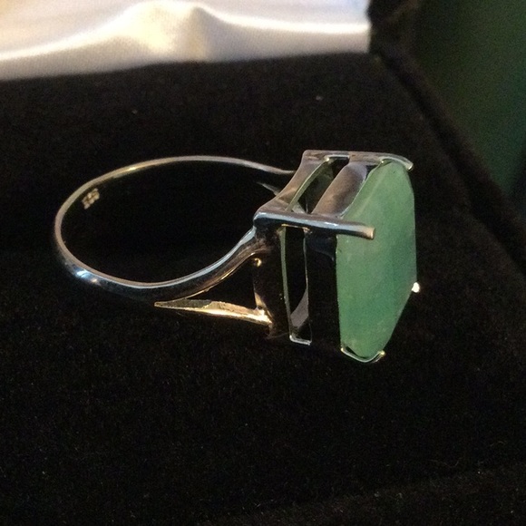 Awesome Genuine Natural Emerald Ring - Picture 11 of 12